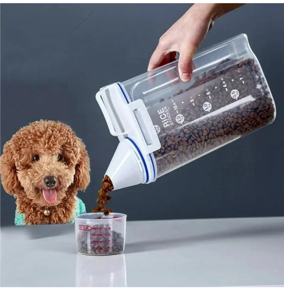 1.5kg/2kg Airtight Pet Food Storage Container with Measuring Cup