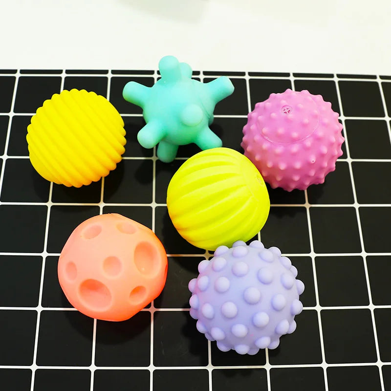 Squeaky Rubber Dog Ball Toy