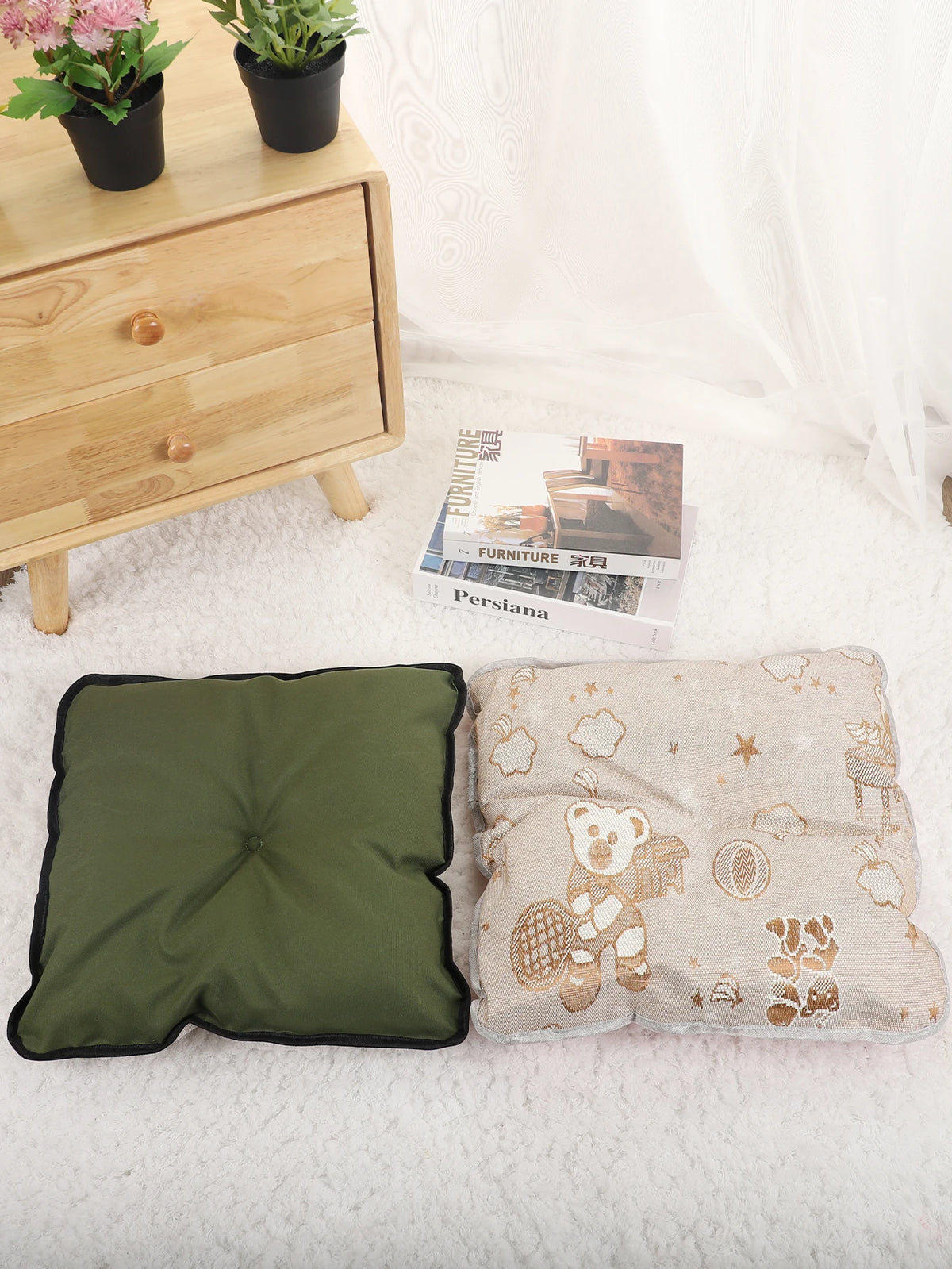 Warm Plush Pet Tent Bed with Cushion